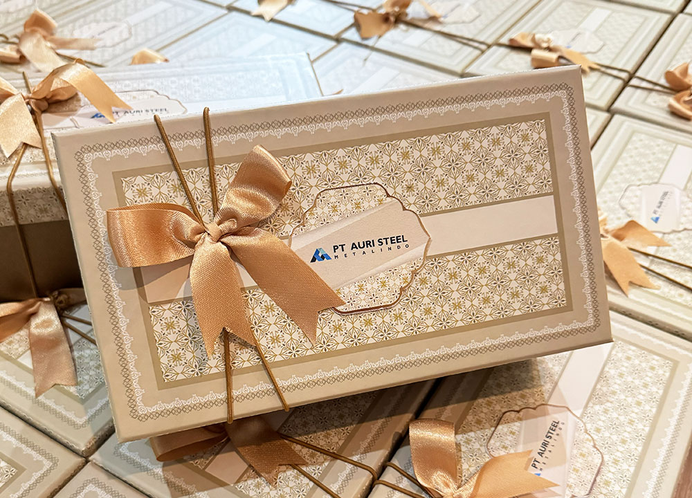 Auri Steel - Eid al-Fitri Corporate Hampers